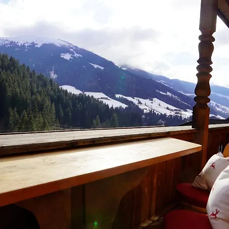 Lederer Zuhaus דירה *