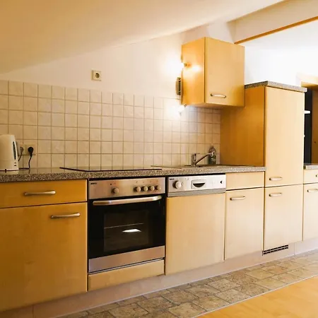 Lederer Zuhaus * אלפבאך